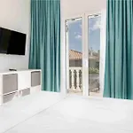 Mika Villa